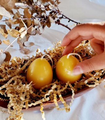 Easter egg beeswax candle　Ozkoi